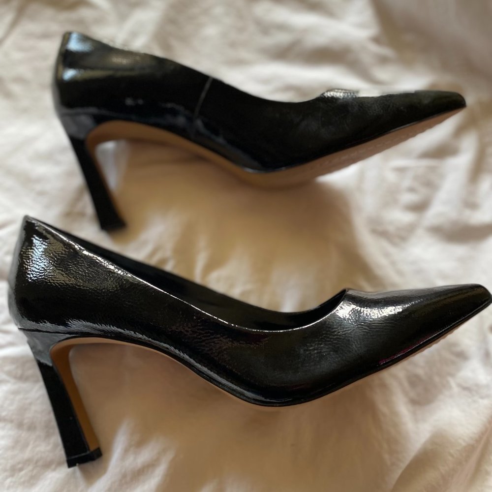Beautiful Black Nuplack Vince Camuto pump size 10